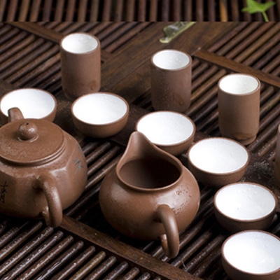 会呼吸的紫砂具：黄龙山泥料透气不渗水，茶香持久更养壶
